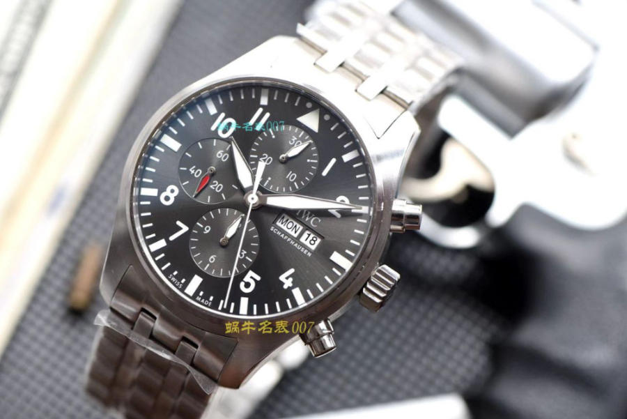 iwc_xxxxx_big_00008.jpg